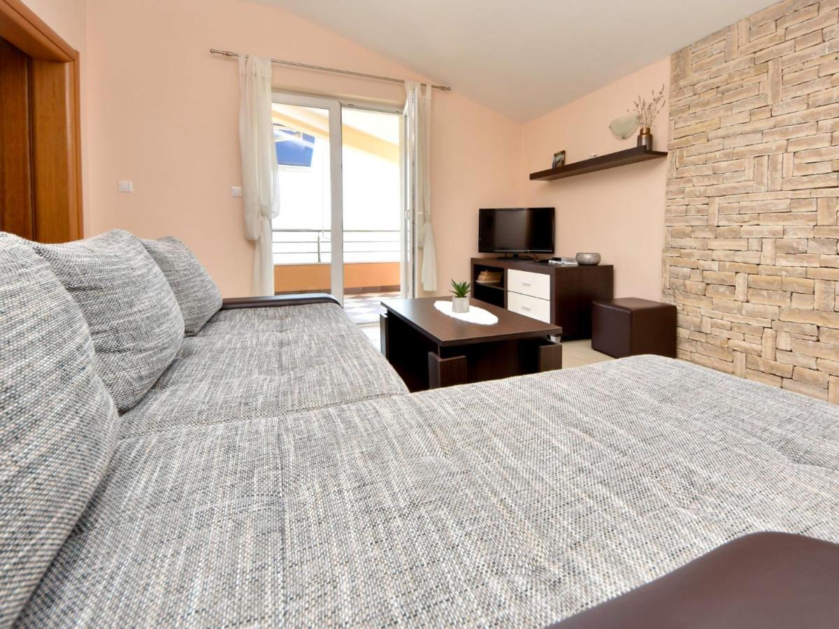 Apartment Tanja By Interhome Maslenica Eksteriør billede