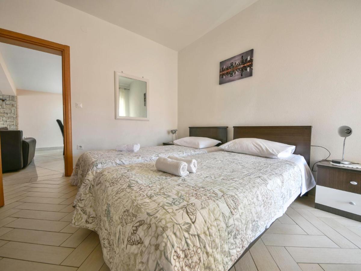 Apartment Tanja By Interhome Maslenica Eksteriør billede